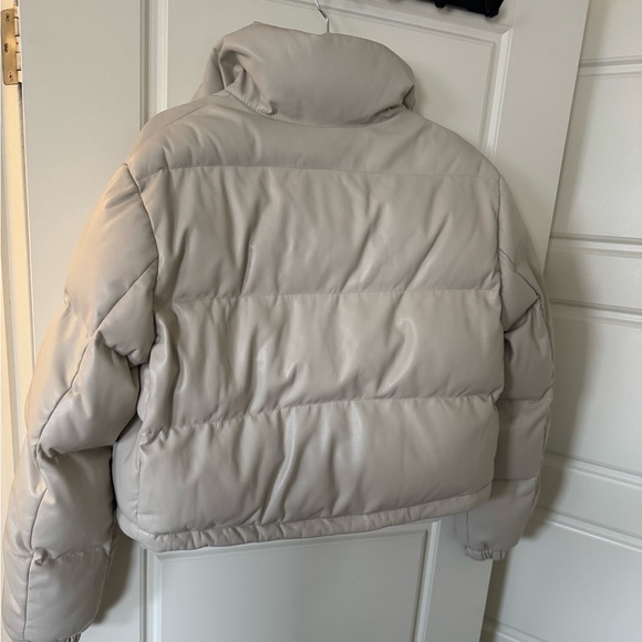 Wilfred Free Puffer - Picture 3 of 3